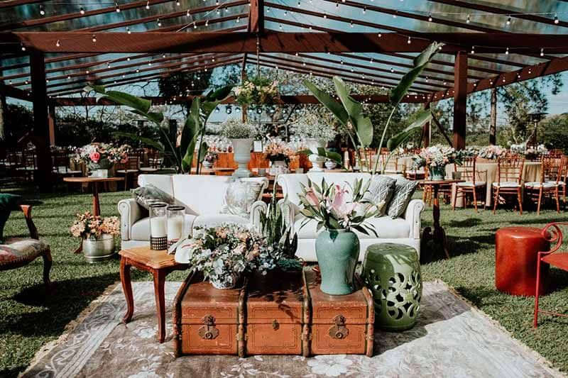 Laura Savitci Decoração de casamento na praia